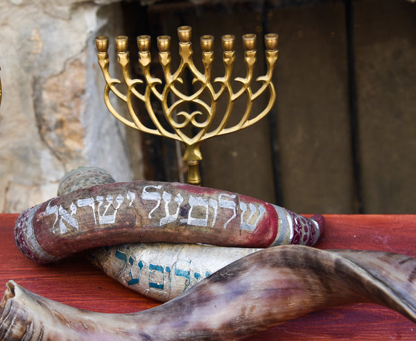 !!!!!jewish holidays, golden menorah, with shofars
